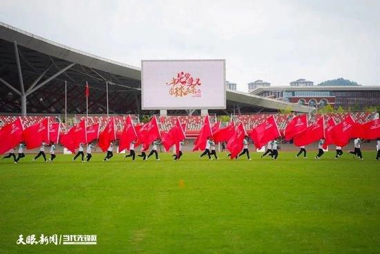 本赛季状态火热的斯图加特前锋吉拉西转会传闻颇多，德国媒体《图片报》消息表示球员可能冬窗就会离队，而他本人想要去英超。